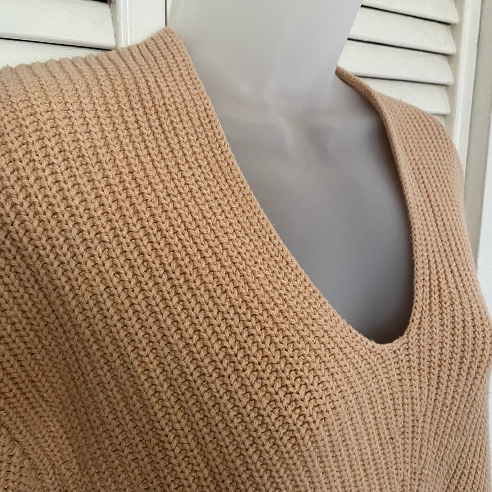 Urban Outfitters Ribbed Sweater - Picture 9 of 9